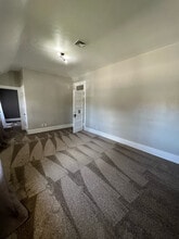 930 N Monroe Ave in Loveland, CO - Building Photo - Building Photo