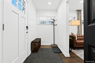 2566 Harrington Rd in Rochester Hills, MI - Building Photo - Building Photo