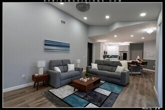 3704 Cypress Meadows Rd in Tampa, FL - Foto de edificio - Building Photo