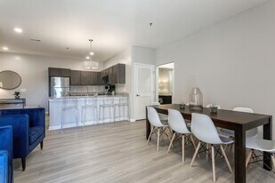 Archdale Flats in Charlotte, NC - Building Photo