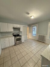 256 Center St in West Haven, CT - Building Photo - Building Photo