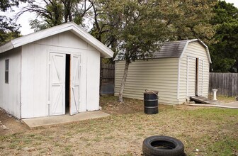 6635 Mountain Cedar Ln in Dallas, TX - Building Photo - Building Photo