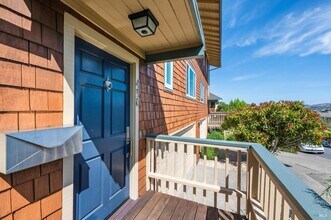 490 S Eliseo Dr in Larkspur, CA - Building Photo - Building Photo