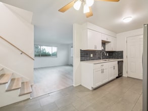 6015 W Jefferson Pl in Lakewood, CO - Building Photo - Building Photo