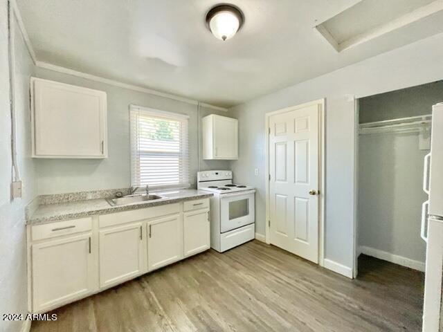 property at 9238 N 7th Ave