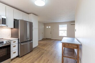 1026 N Atherton St in State College, PA - Building Photo - Building Photo