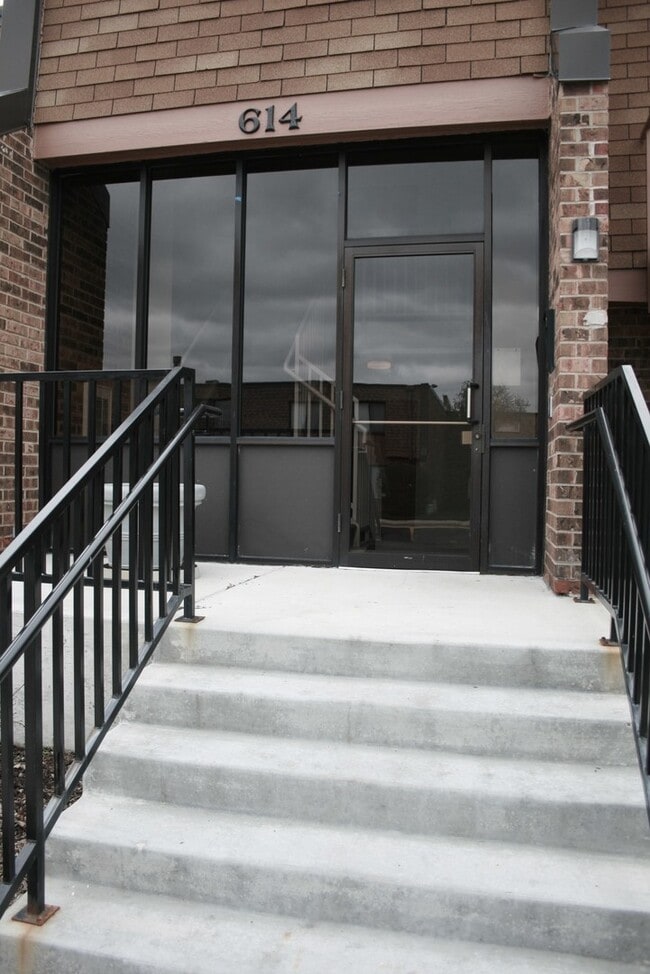 property at 614 Tralee Ct