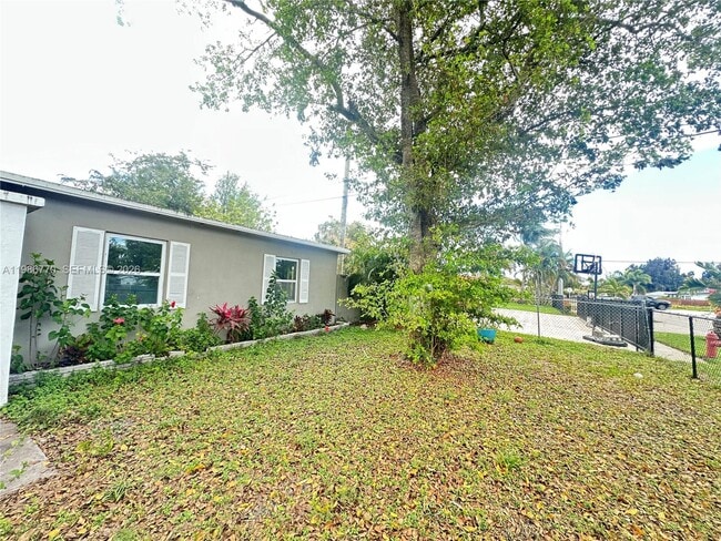 1511 NW 11th Pl in Fort Lauderdale, FL - Building Photo - Building Photo