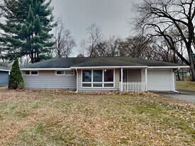 952 88th Ln NW in Coon Rapids, MN - Building Photo