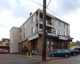2300 Fairview Ave E in Seattle, WA - Foto de edificio - Building Photo