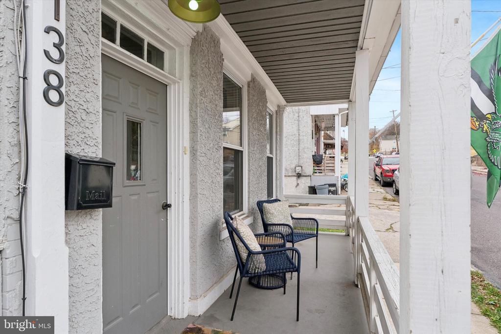 138 Hall St in Spring City, PA - Building Photo