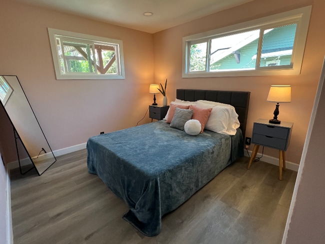 property at 635 S Walnut St