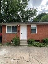 2561 Edwin Ave in Akron, OH - Building Photo