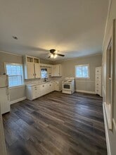 929 Worden Rd in Wickliffe, OH - Building Photo - Building Photo