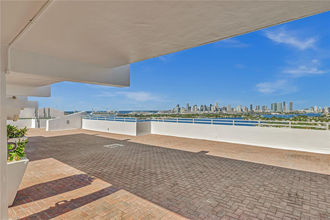 11 Island Ave, Unit 1210 in Miami Beach, FL - Foto de edificio - Building Photo