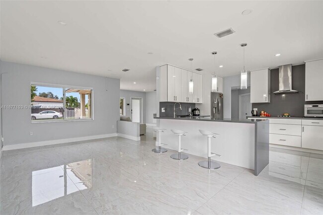 11380 SW 180th St in Miami, FL - Building Photo - Building Photo