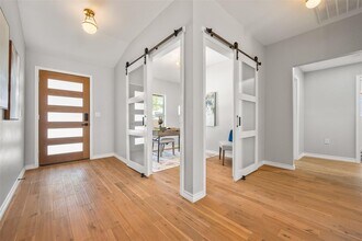 1007 Payne Ave in Austin, TX - Building Photo - Building Photo