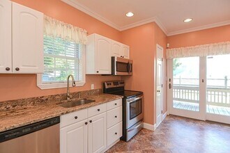 91 Hamden Cir, Unit 1 in Quincy, MA - Building Photo - Building Photo