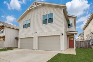 10338 Lynwood Branch in San Antonio, TX - Building Photo
