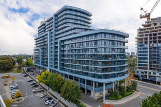 Arc Condo in Toronto, ON - Building Photo - Building Photo