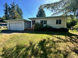 16024 114th Ave SE in Renton, WA - Building Photo