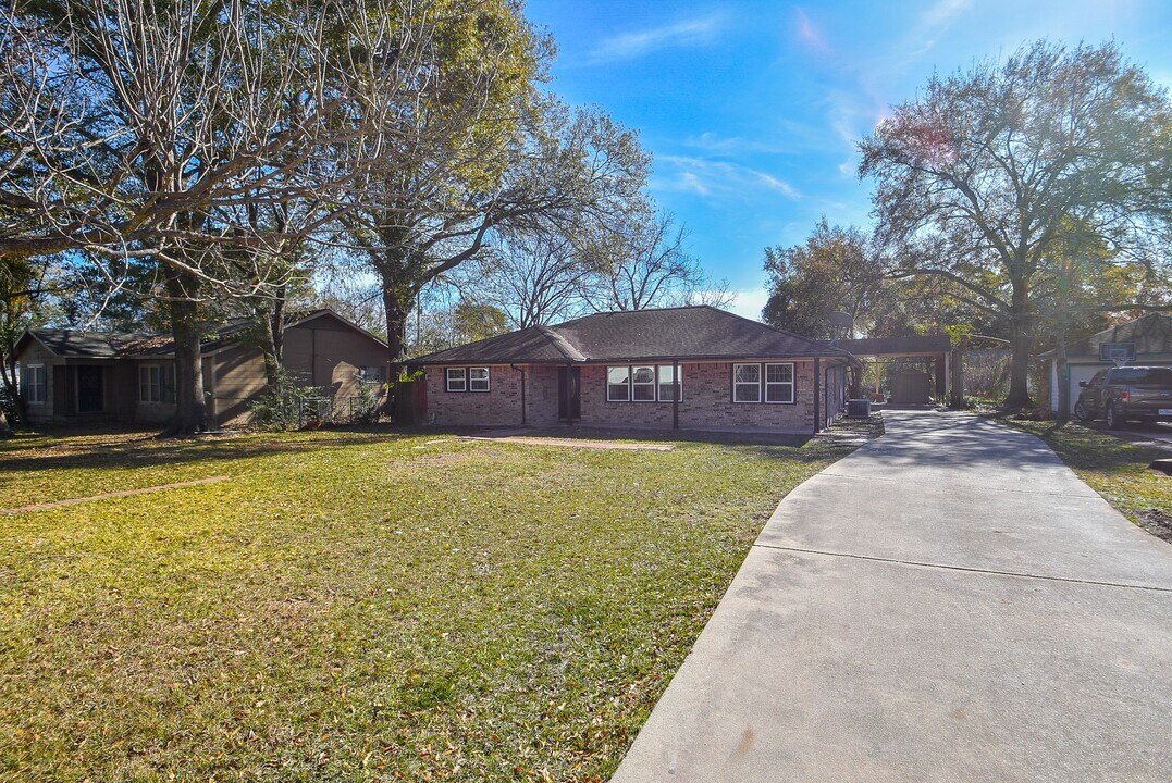 705 Percival St in Tomball, TX - Building Photo