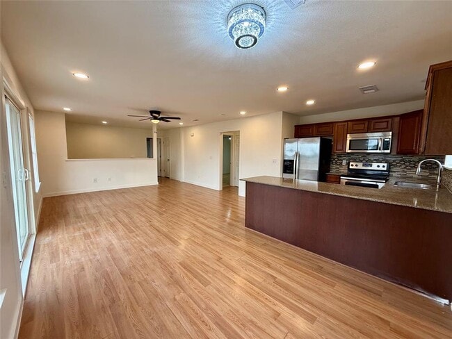 21003 Boggy Ford Rd in Lago Vista, TX - Building Photo - Building Photo