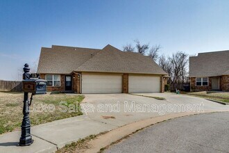 1736 W Palm Pl in Oklahoma City, OK - Building Photo - Building Photo
