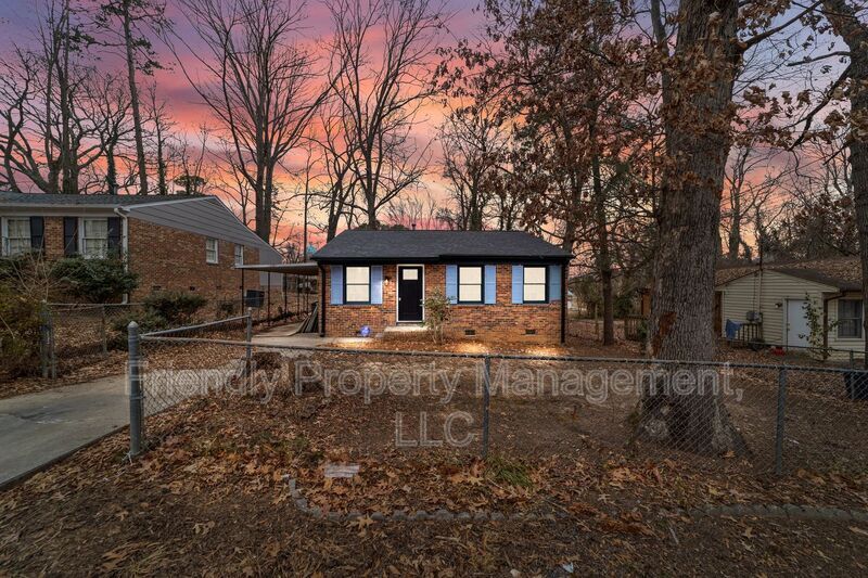 1505 Graves Ave in High Point, NC - Building Photo