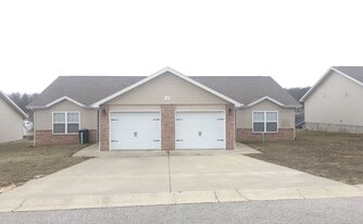 127 Edna St in Waynesville, MO - Building Photo