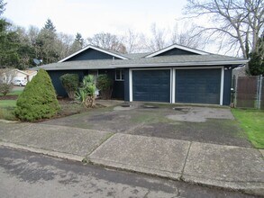 370 Missouri Ave S in Salem, OR - Building Photo - Building Photo