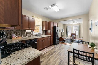 172 Wilkinson Ave, Unit Unit2 in Jersey City, NJ - Building Photo - Building Photo