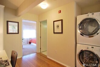 1235 McAllister St, Unit 116 in San Francisco, CA - Foto de edificio - Building Photo