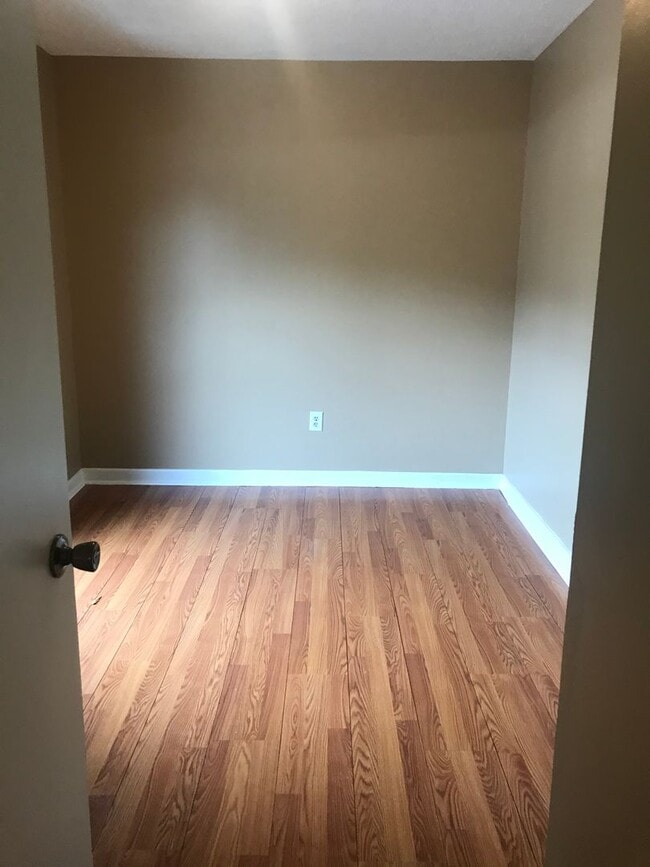 3706 E North St in Greenville, SC - Building Photo - Building Photo