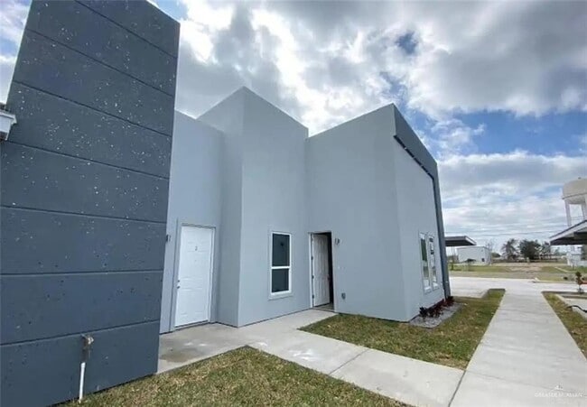 property at 13 Glasscock