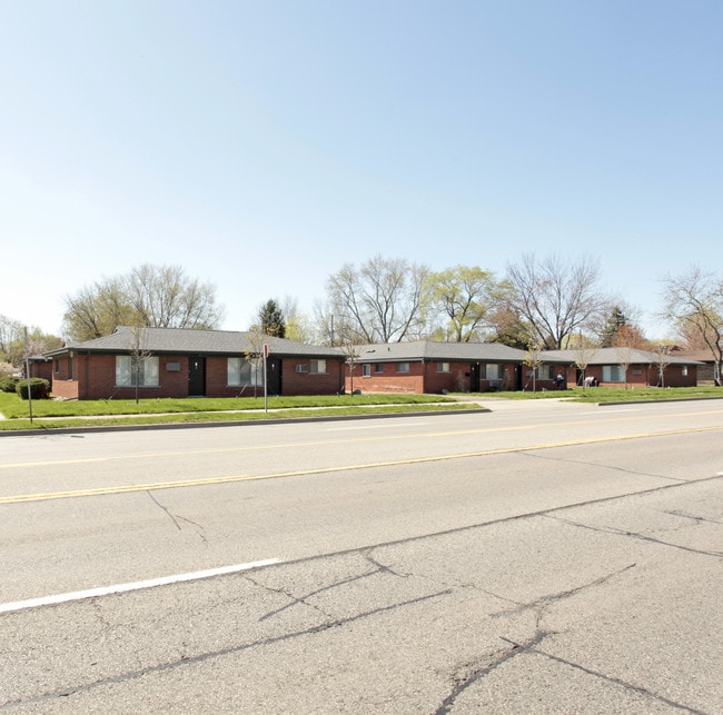 Maple Ranch in Royal Oak, MI - Foto de edificio - Building Photo
