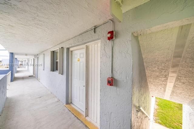 9373 Fontainebleau Blvd in Miami, FL - Building Photo - Building Photo