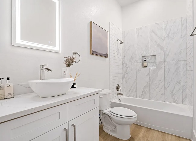 506 E Evergreen St in San Antonio, TX - Foto de edificio - Building Photo