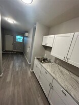 1740 NW 1st Pl in Miami, FL - Building Photo