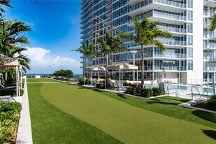 175 1st St S in St. Petersburg, FL - Building Photo