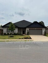 3 Bracken Wds Wy in Piedmont, SC - Building Photo