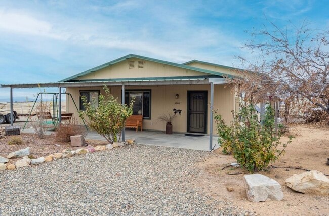 property at 11211 N Cowboy Trl