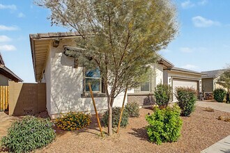 13103 N 174th Dr in Surprise, AZ - Building Photo - Building Photo