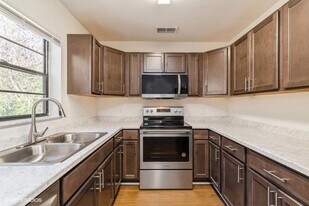 2520-2522 NW 4th Terrace in Gainesville, FL - Building Photo