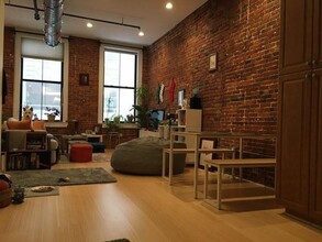 137 Pearl St in Boston, MA - Building Photo - Building Photo