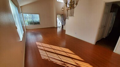 557 Bruin Dr in Riverside, CA - Building Photo - Building Photo