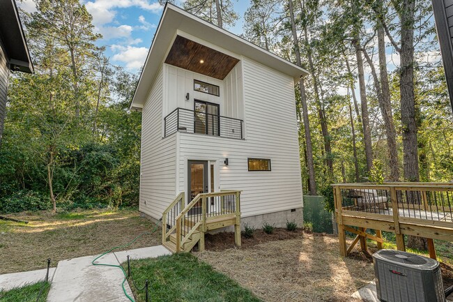 property at 1707 High St