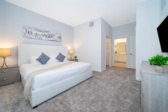 8899 Cabot Cliffs Dr in Davenport, FL - Building Photo - Building Photo