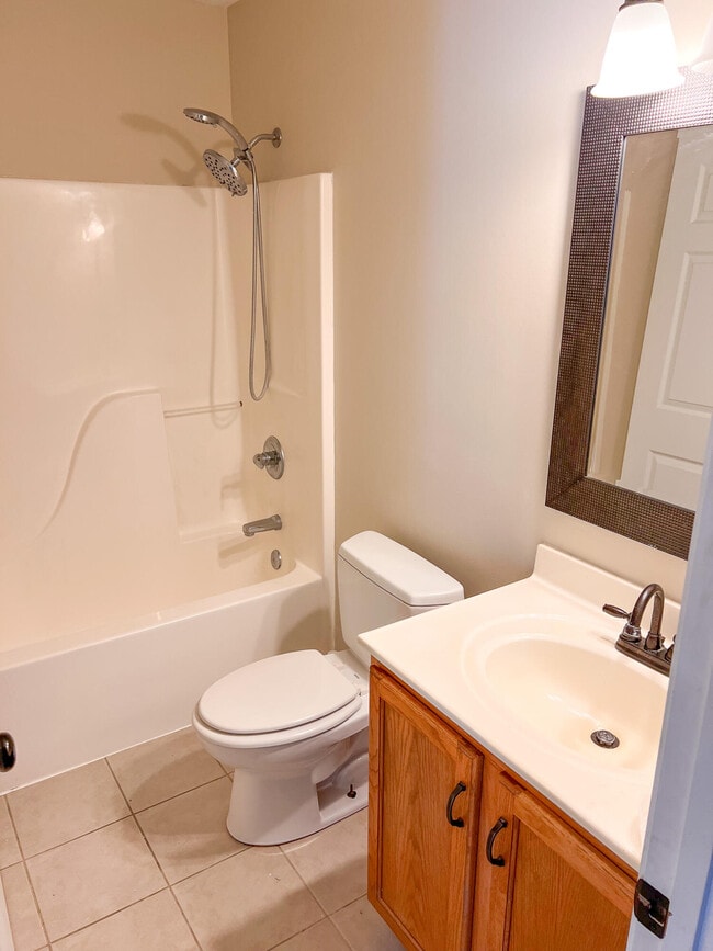 1234 Evergreen Cir in Boonville, MO - Building Photo - Building Photo