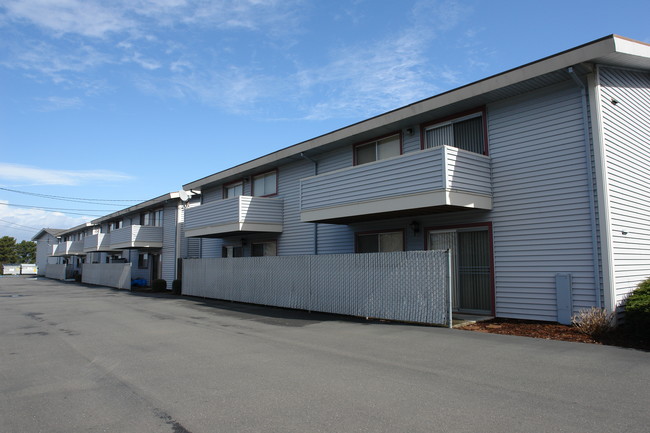 Fountainbleau Apartments in Eureka, CA - Building Photo - Building Photo